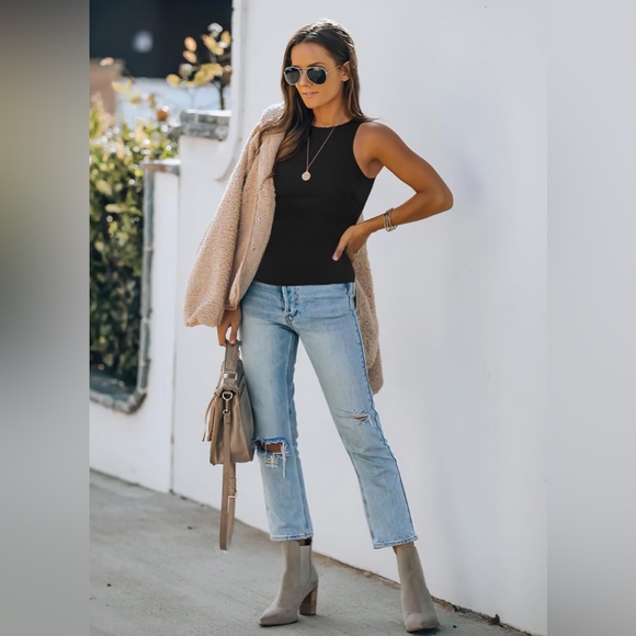 Fitted Racer Back Tank Top - Picture 5 of 7